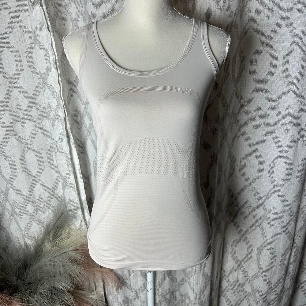Lululemon Women's White and Cream Vest